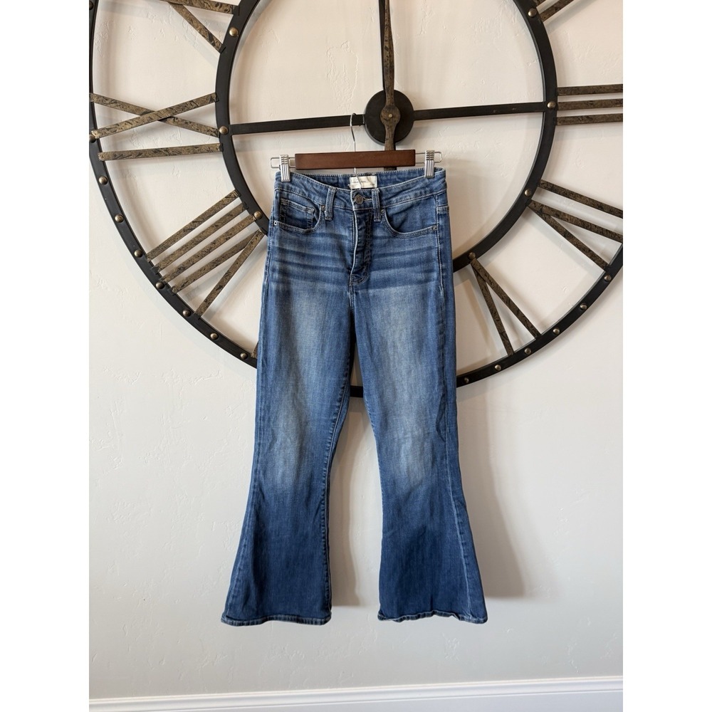 Sterling & Stitch Women's Blue Flared Stretch Denim Jeans Regular Fit